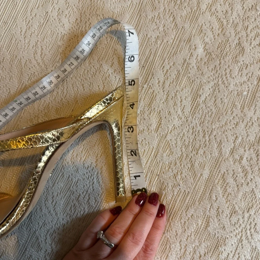 Stuart Weitzman 75 gold leather open toe stiletto pumps - Picture 9 of 10